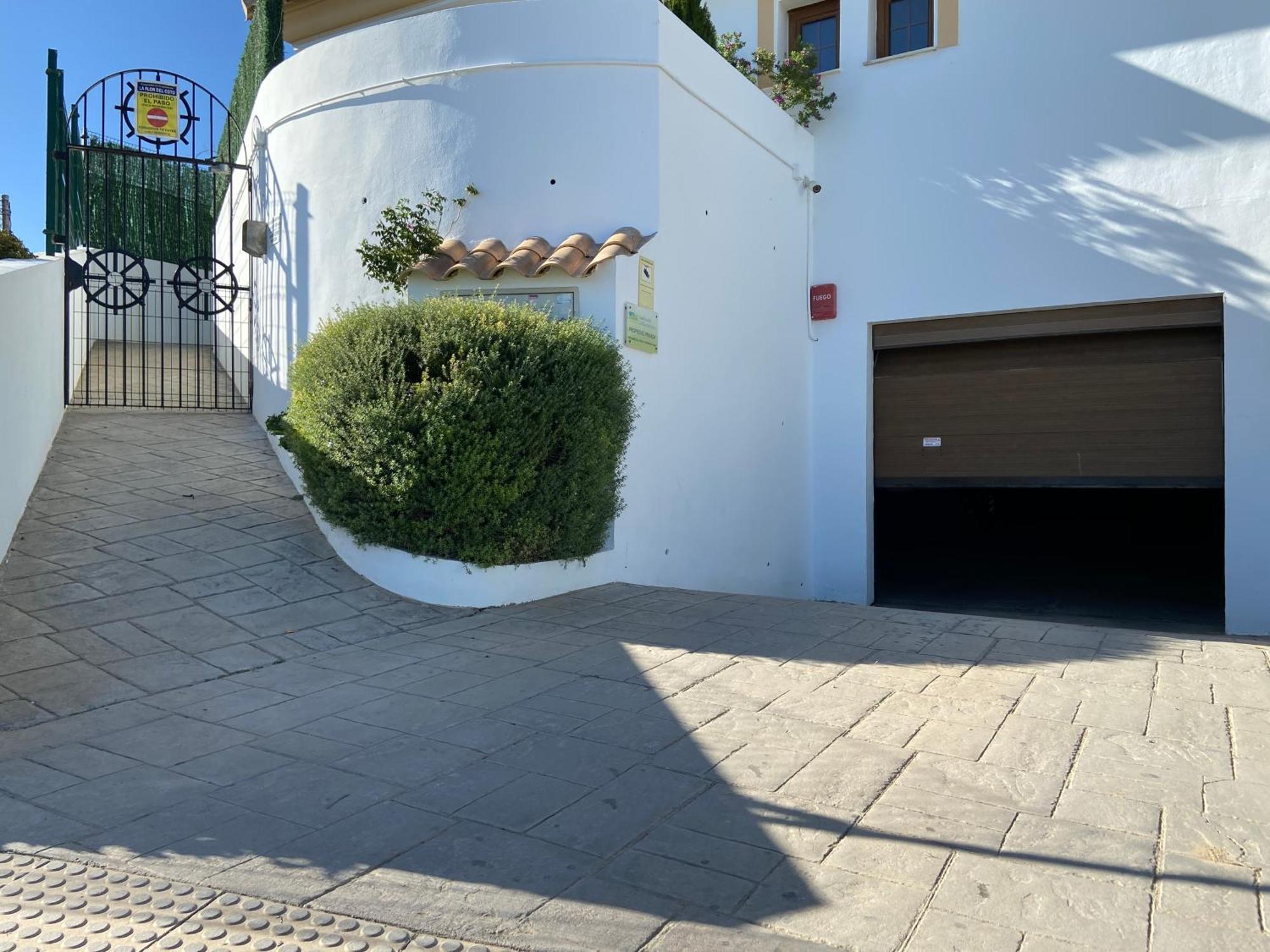 Casa *